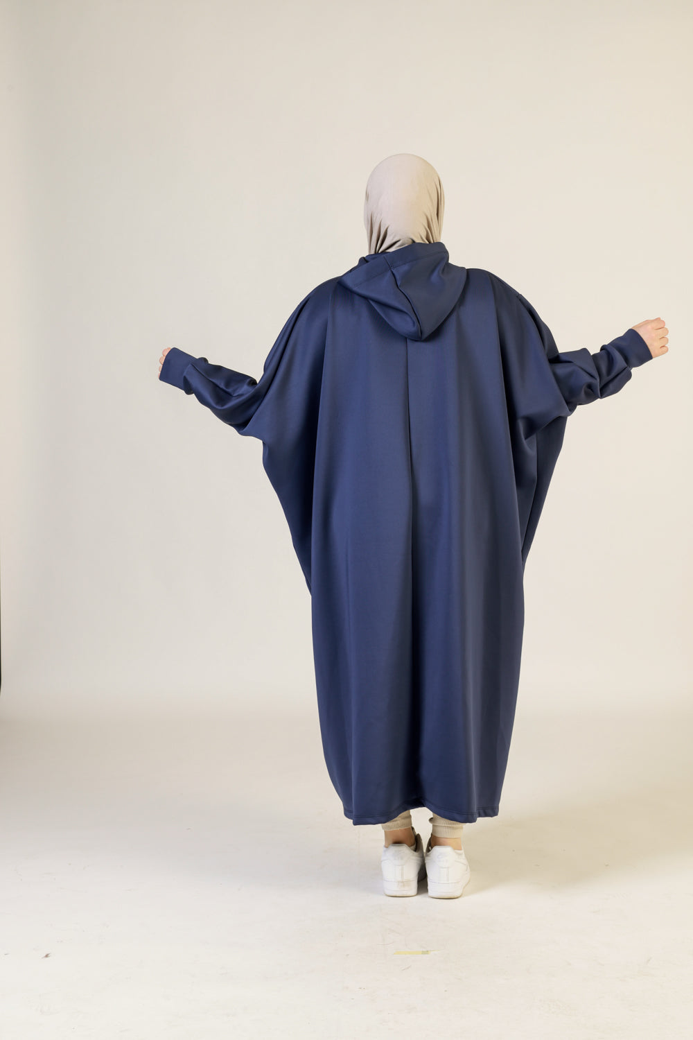 Abaya Hoodie Scupa – Style Urbain et Confort Absolu