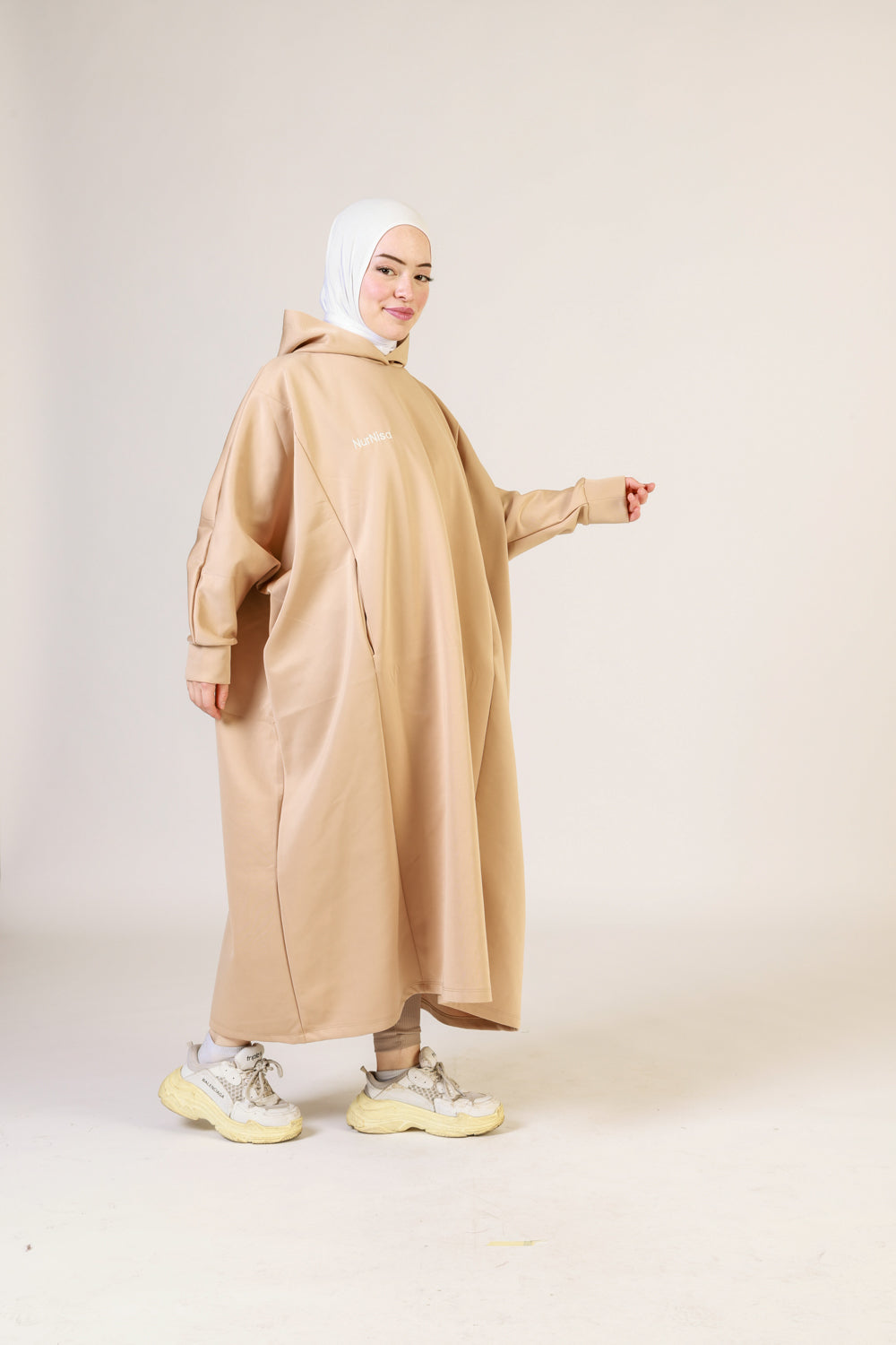 Abaya Hoodie Scupa – Style Urbain et Confort Absolu