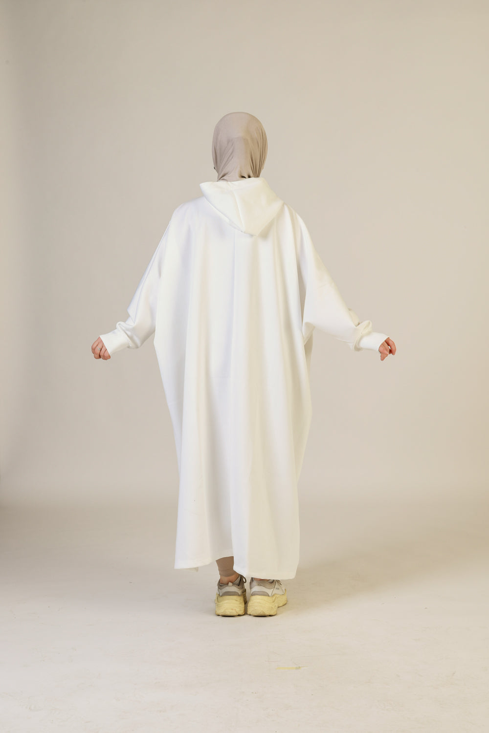 Abaya Hoodie Scupa – Style Urbain et Confort Absolu
