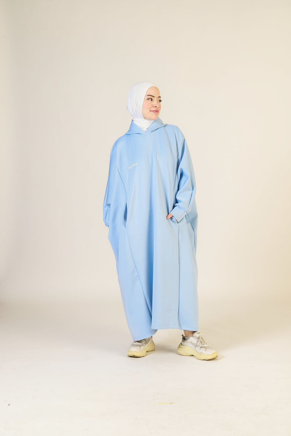 Abaya Hoodie Scupa – Style Urbain et Confort Absolu