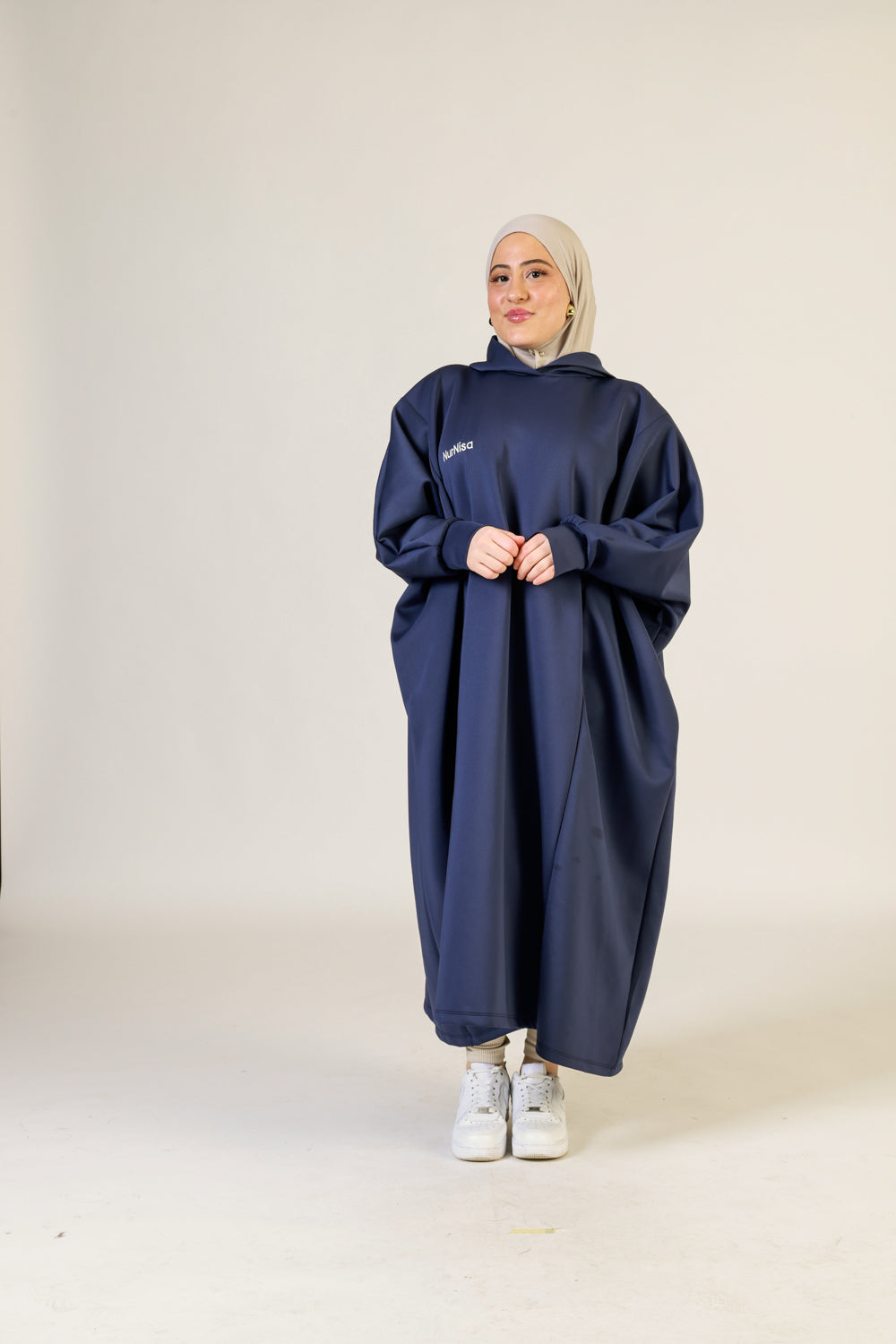 Abaya Hoodie Scupa – Style Urbain et Confort Absolu