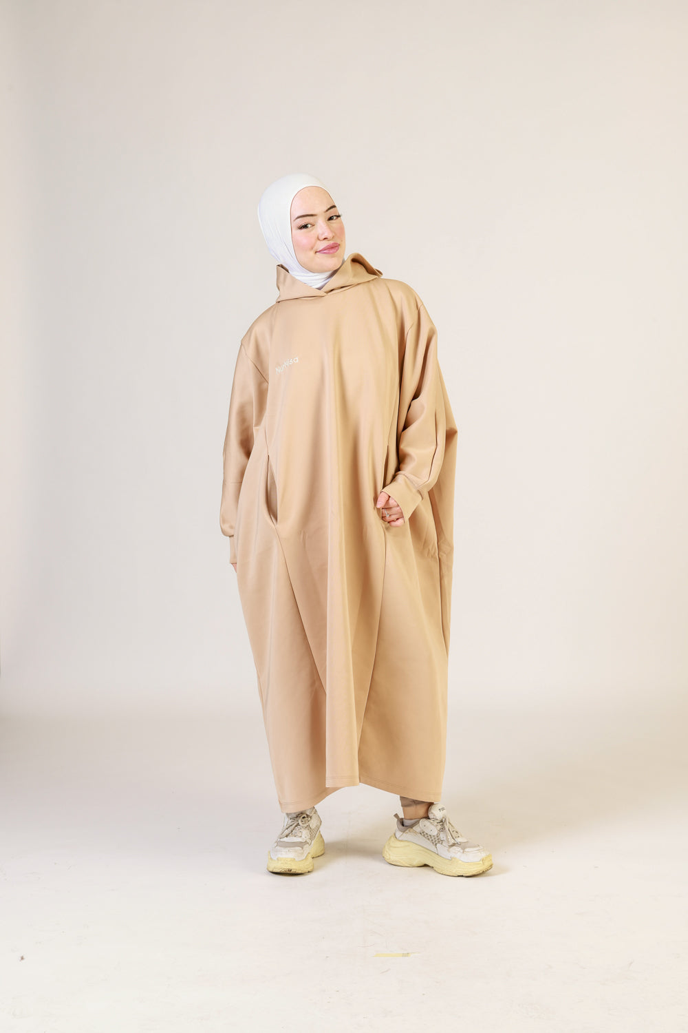 Abaya Hoodie Scupa – Style Urbain et Confort Absolu