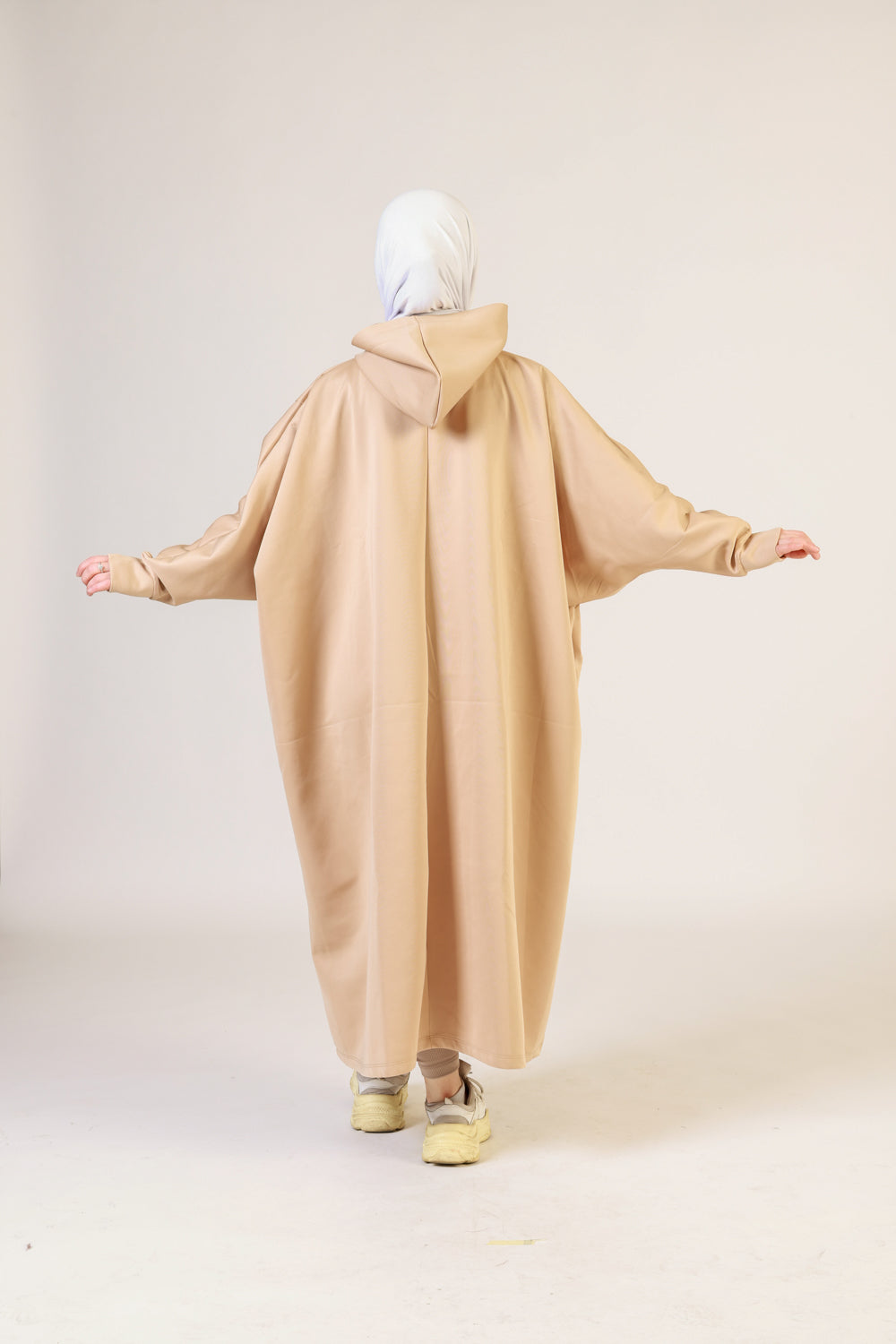 Abaya Hoodie Scupa – Style Urbain et Confort Absolu